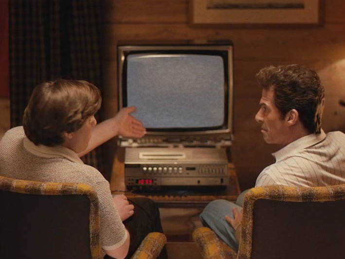 CANAL brings back the 80s in new ad campaign by BETC Image