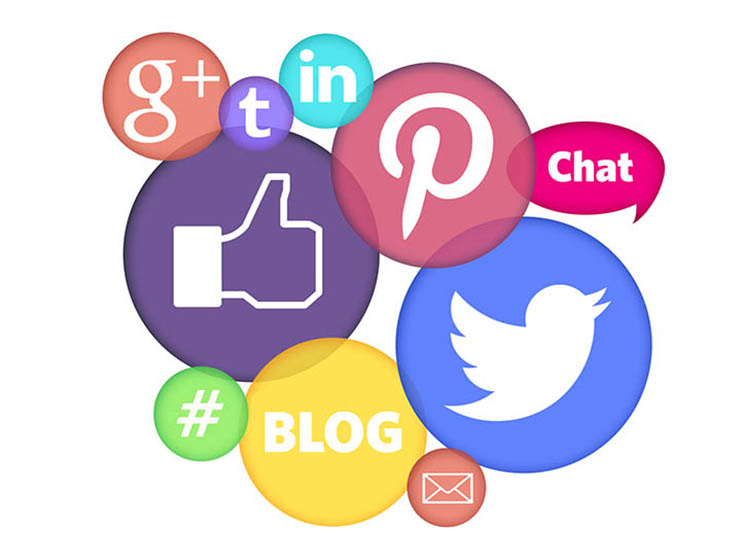    2018 Social Media Trend Forecast:  What Should Marketers Capitalize on This Year?   